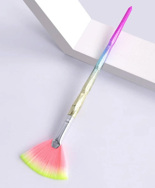 Facial fan brush